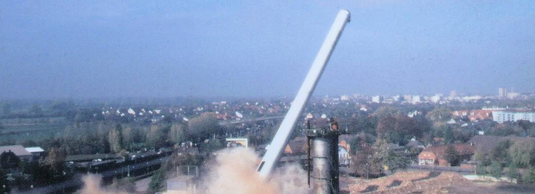 Kippender Schornstein der Zuckerfabrik in Rethen